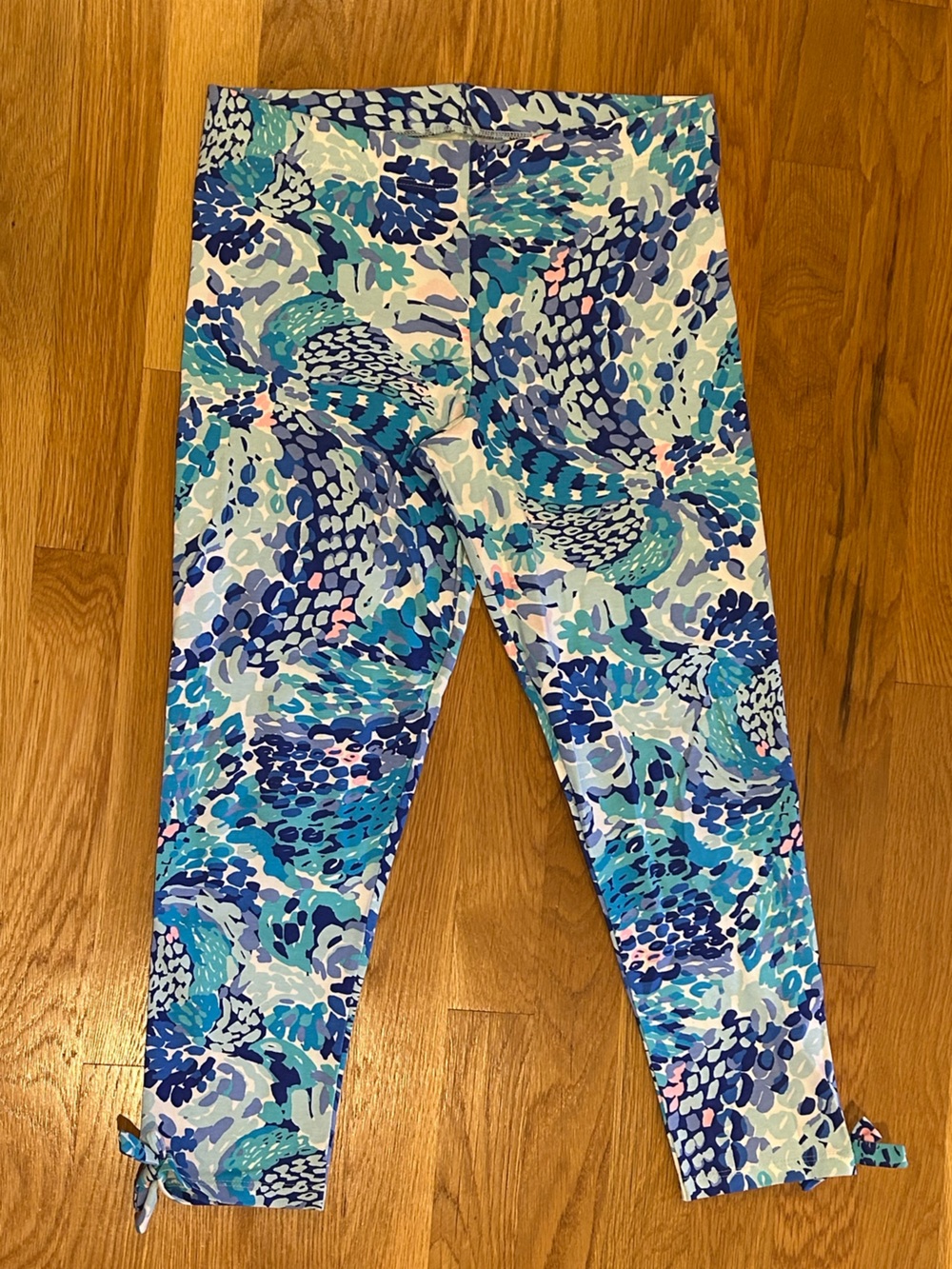 Lilly Pulitzer Blue Multi Floral Capri Leggings